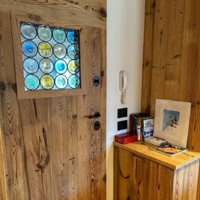 Arredamento: vetro colorato portoncino